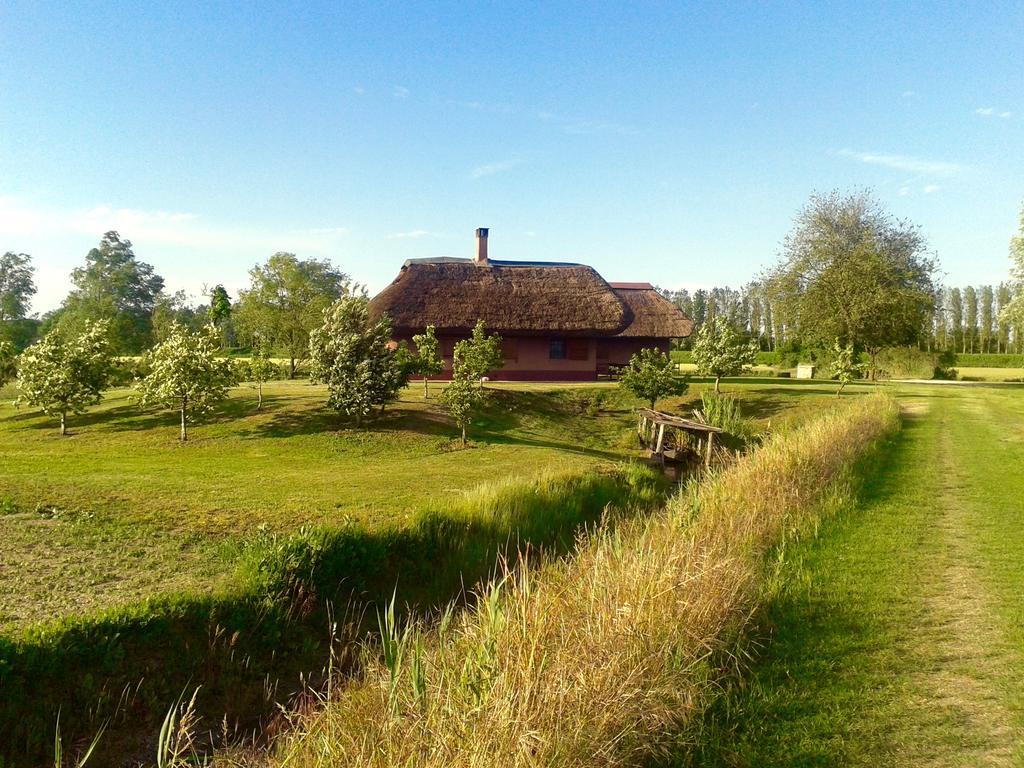 Agriturismo Bassara Le Capanne Argenta Exterior foto